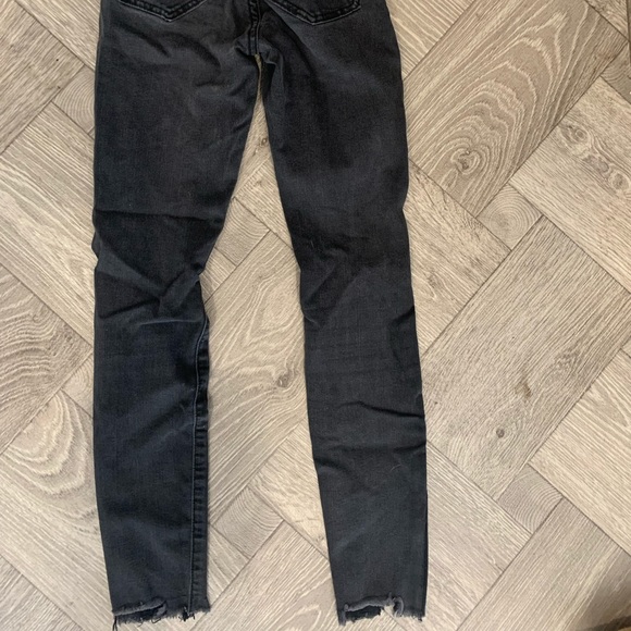 Black Ripped Jeans size 0-26! Super cute, worn a few times, but great condition. - Picture 3 of 4